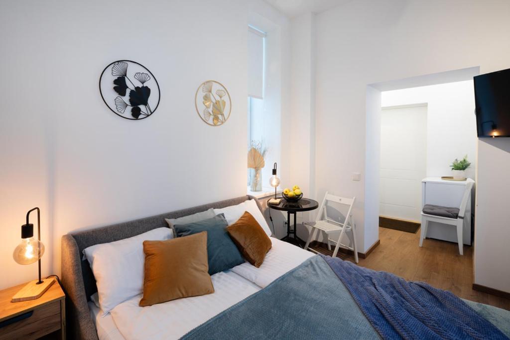 Kalnina Street Studio Apartment Riga Buitenkant foto