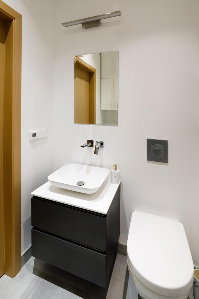 Kalnina Street Studio Apartment Riga Buitenkant foto