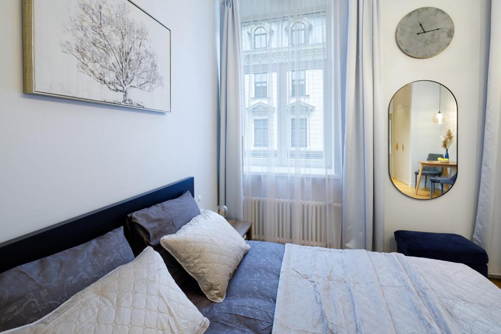 Kalnina Street Studio Apartment Riga Buitenkant foto